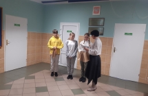 wreczenie nagrody Nadii przez Pania Alicje Maciejewska
