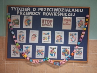 Tydzien Szczescia w Szkole oraz Tydzien Przeciwdzialania Przemocy Rowiesniczej 22