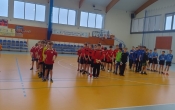 Uczniowie Szkoły Podstawowej w Dziadowicach podczas Mistrzostw Powiatu w Futsalu