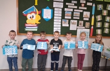 Uczniowie klasy I podczas warsztatów terapeutycznych