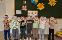 okulary zyczliwosci w wykonaniu uczniow ze swiertlicy